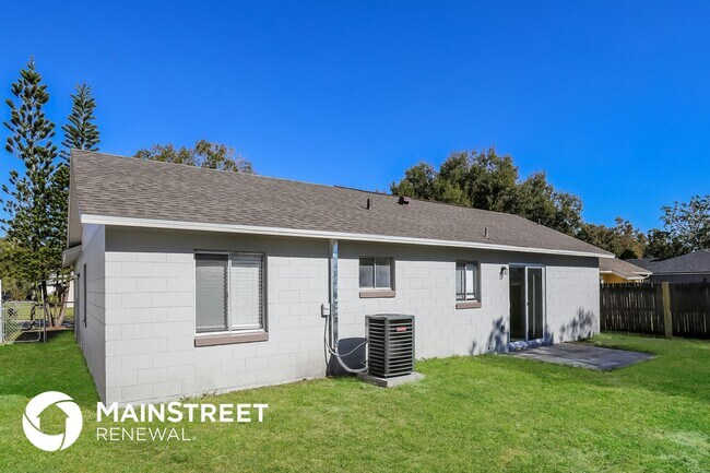 Building Photo - 13826 Lena St