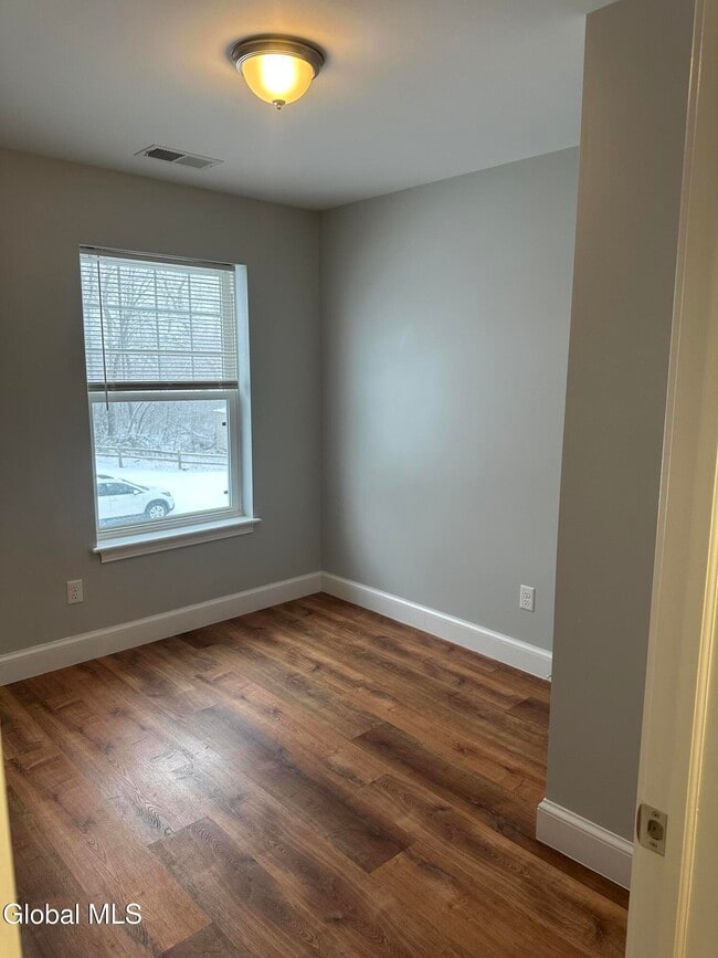 Building Photo - 2011 Rdg Mnr Ct