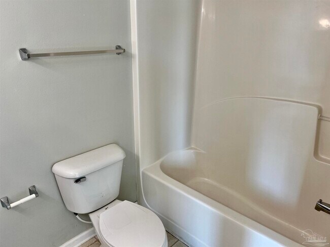 Building Photo - 280 Swaying Pine Ct