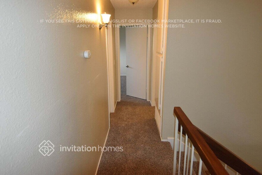 Building Photo - 518 Woodlark Dr