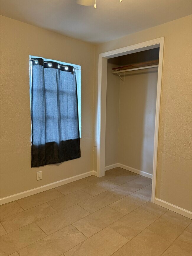 bedroom 2 - 849 58th Avenue Northeast