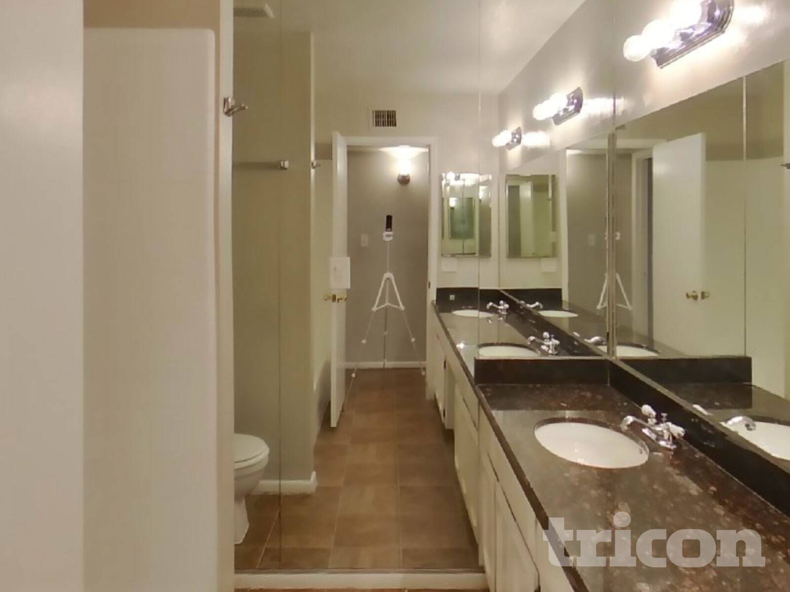 Building Photo - 1550 E Kramer St