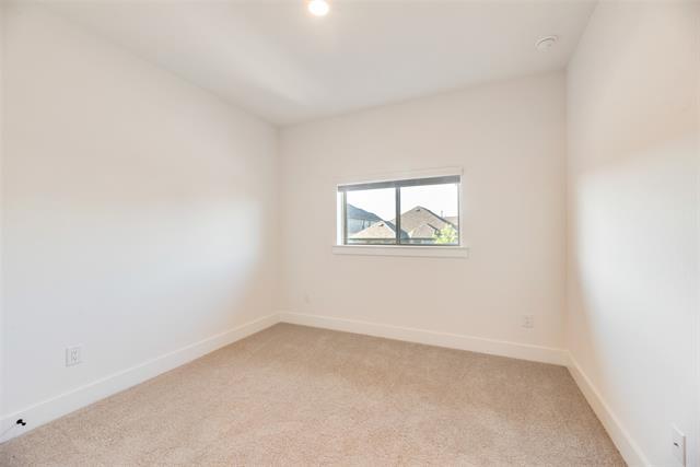 Building Photo - 1300 Eureka Spgs St