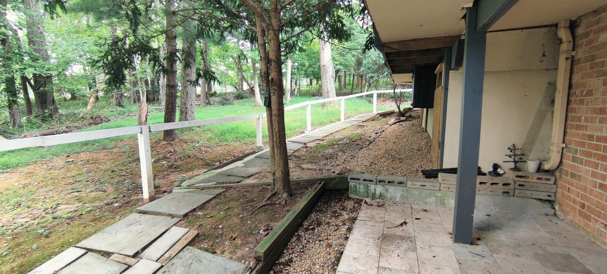 Building Photo - 332 Greenhill Way