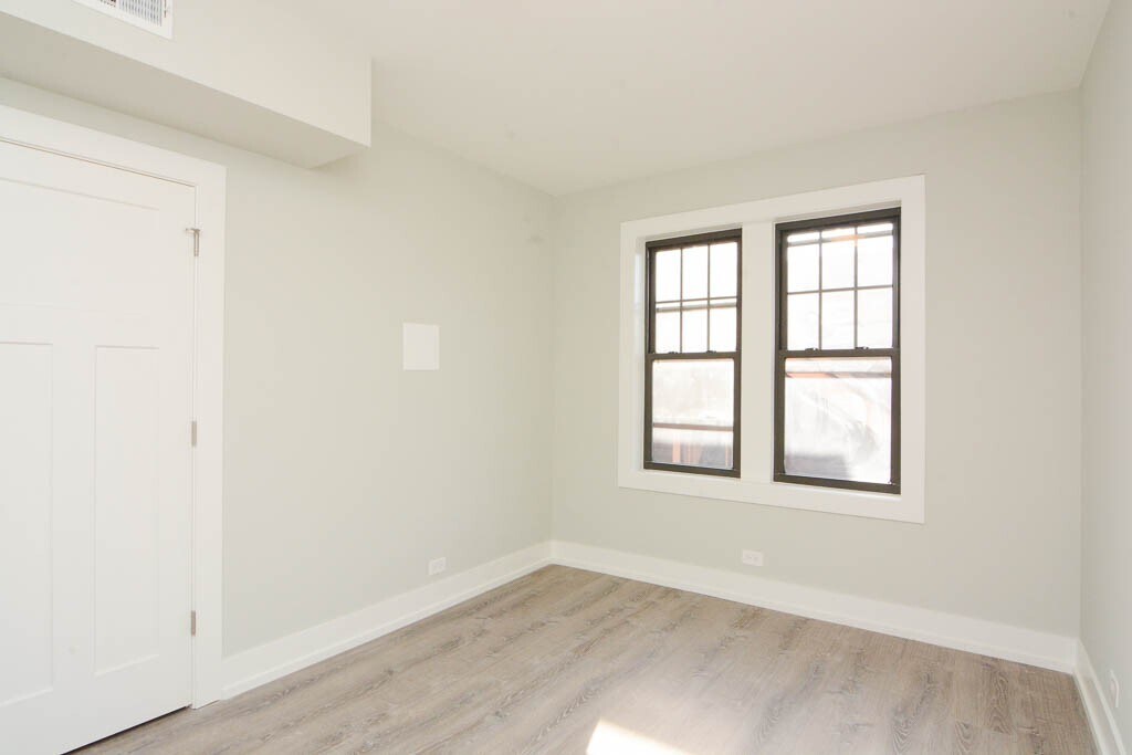 Building Photo - 1133 Maple Ave