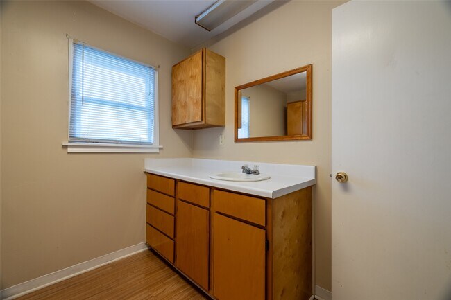 Building Photo - 2407 County Rd 2235