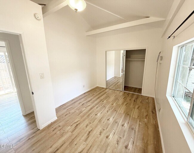 Building Photo - 10832 Otsego St
