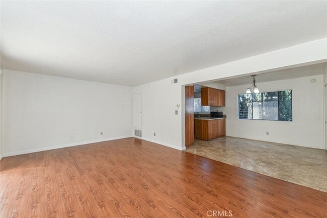 Building Photo - 1818 W 145th St