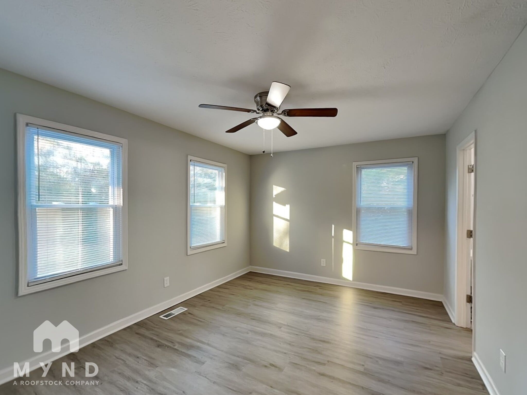 Building Photo - 870 Millard Farmer Rd