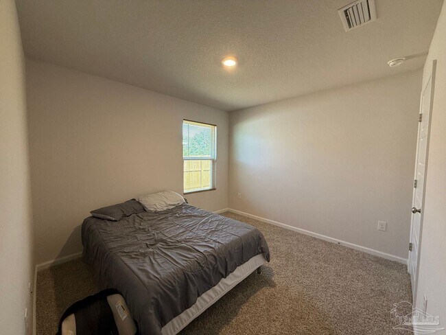 Building Photo - 9732 Angel Oak Dr
