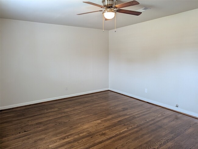 Building Photo - 6709 Cotton Dr