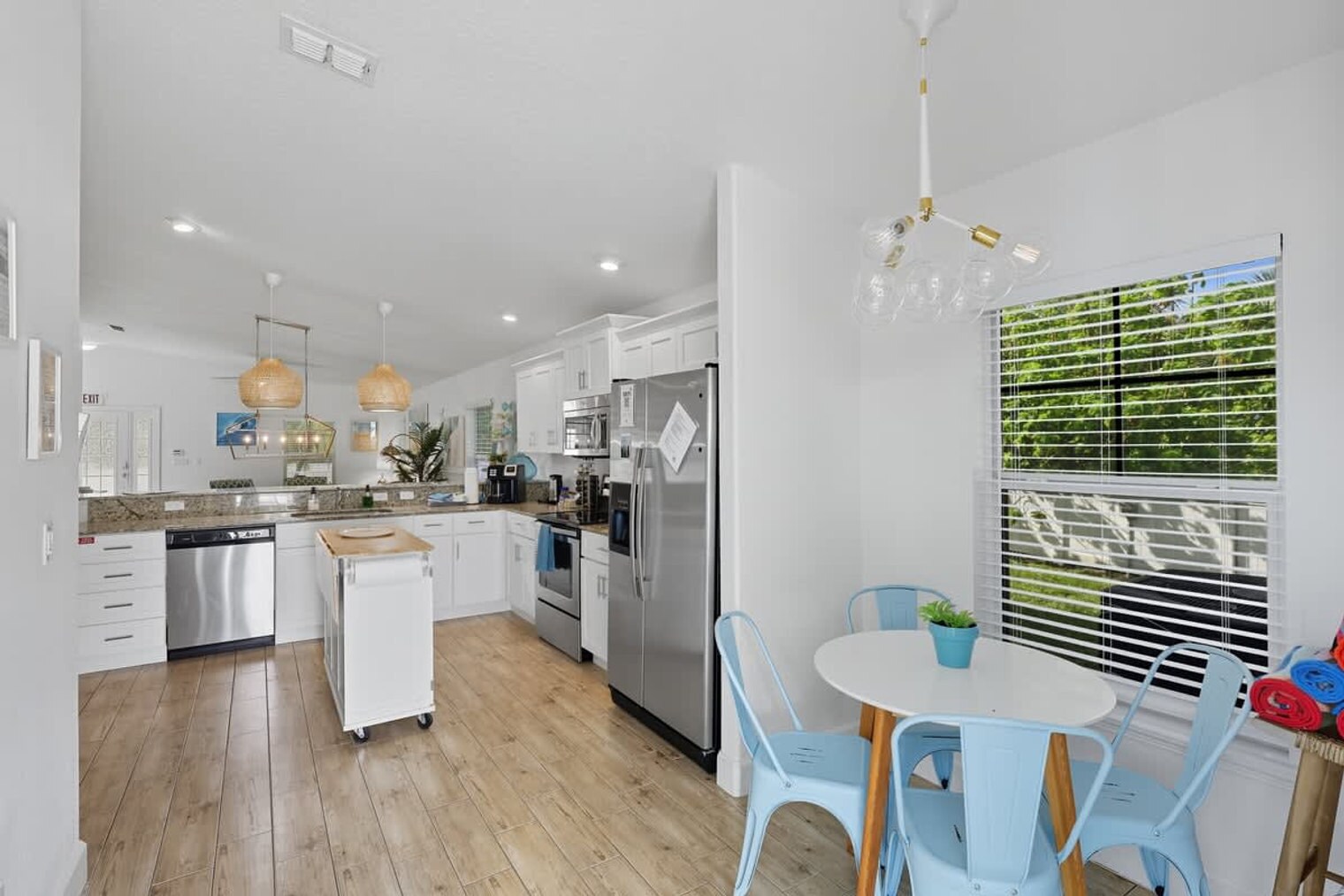 Building Photo - 27 Mala Compra Rd