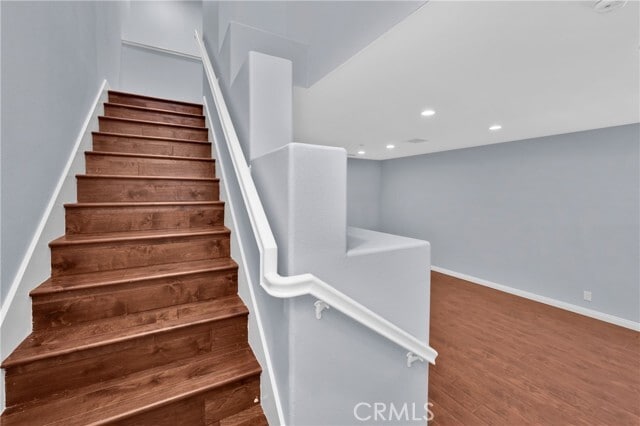 Building Photo - 318 Dewdrop