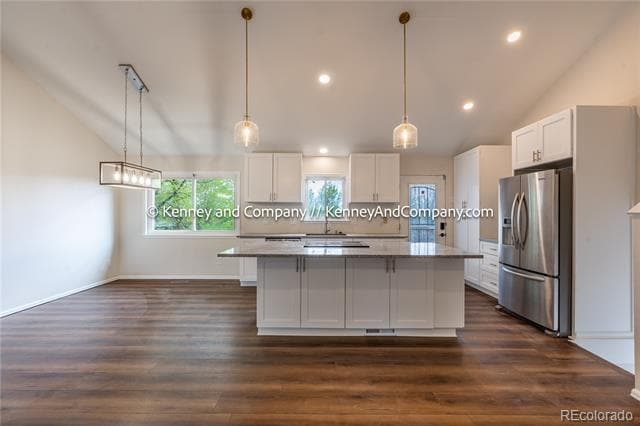 Building Photo - 693 Grey Eagle Cir S