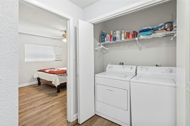 Building Photo - 1501 Stallings Dr