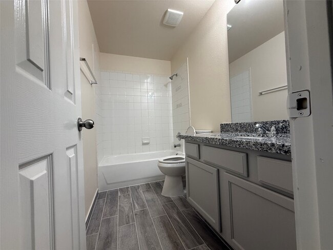 Building Photo - 6410 Waldron Dr