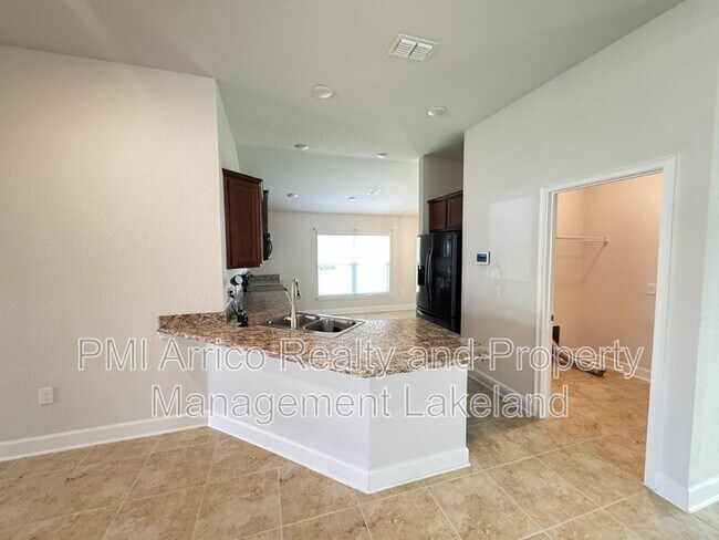 Building Photo - 1500 Grey Eagle Ln