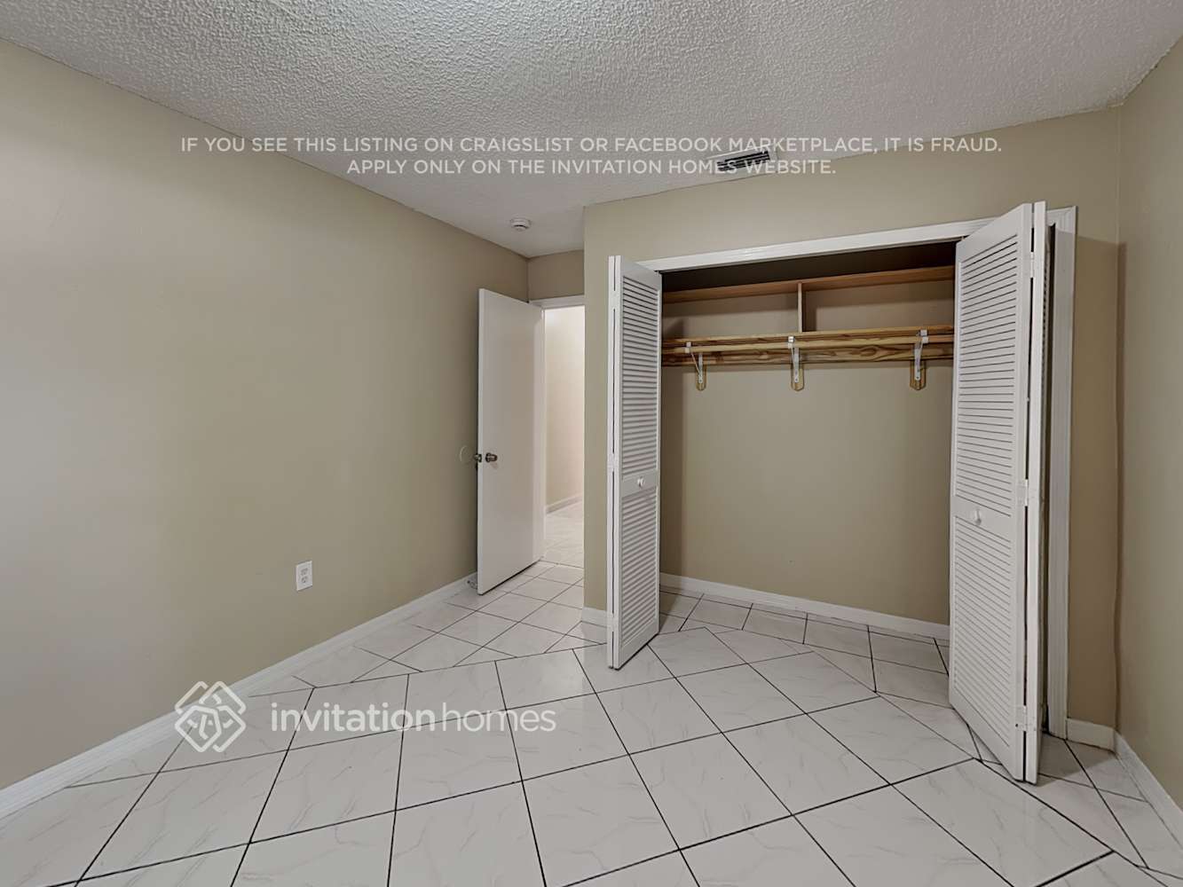 Building Photo - 5790 SW 156th Ct