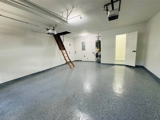 Building Photo - 7131 Carvel Ln