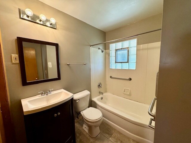 Bathroom - 2670 N 116th St