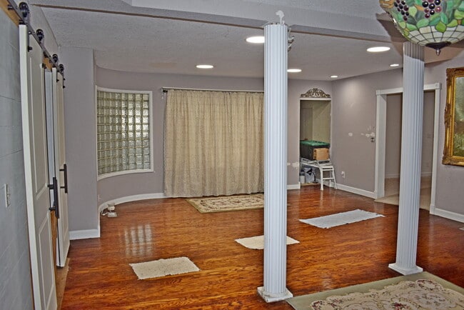 Building Photo - 6271 W Cedar Meadows Ln