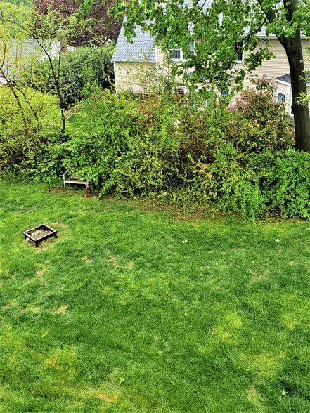 BACKYARD LEFT - 426 N Essex Ave