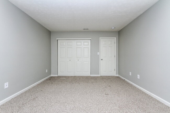 Building Photo - 12046 Royalwood Dr
