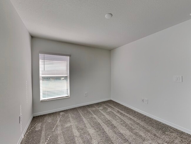 Building Photo - 301 Piave St