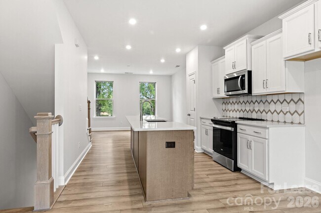 Building Photo - 120 Judson Ave