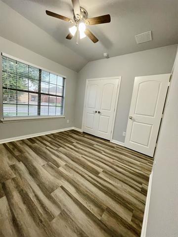 Building Photo - 1712 Lake Wood Trl