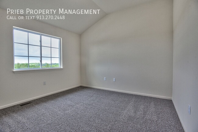 Building Photo - 12665 S Noreston St