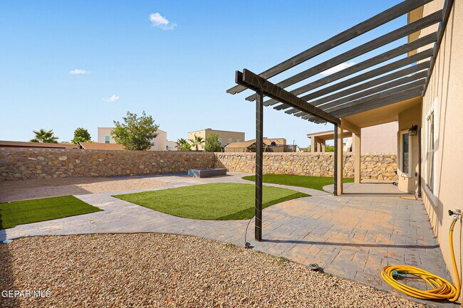 Building Photo - 3129 Spring Willow