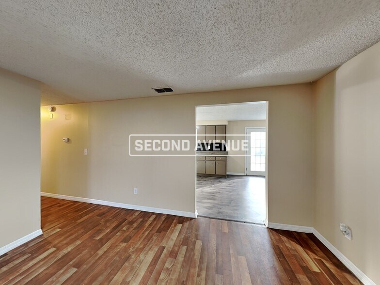 Building Photo - 5939 Pueblo Ct