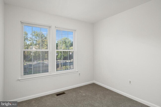 Building Photo - 1259 Stockport Ct