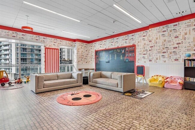 Building Photo - 1080 Brickell Ave