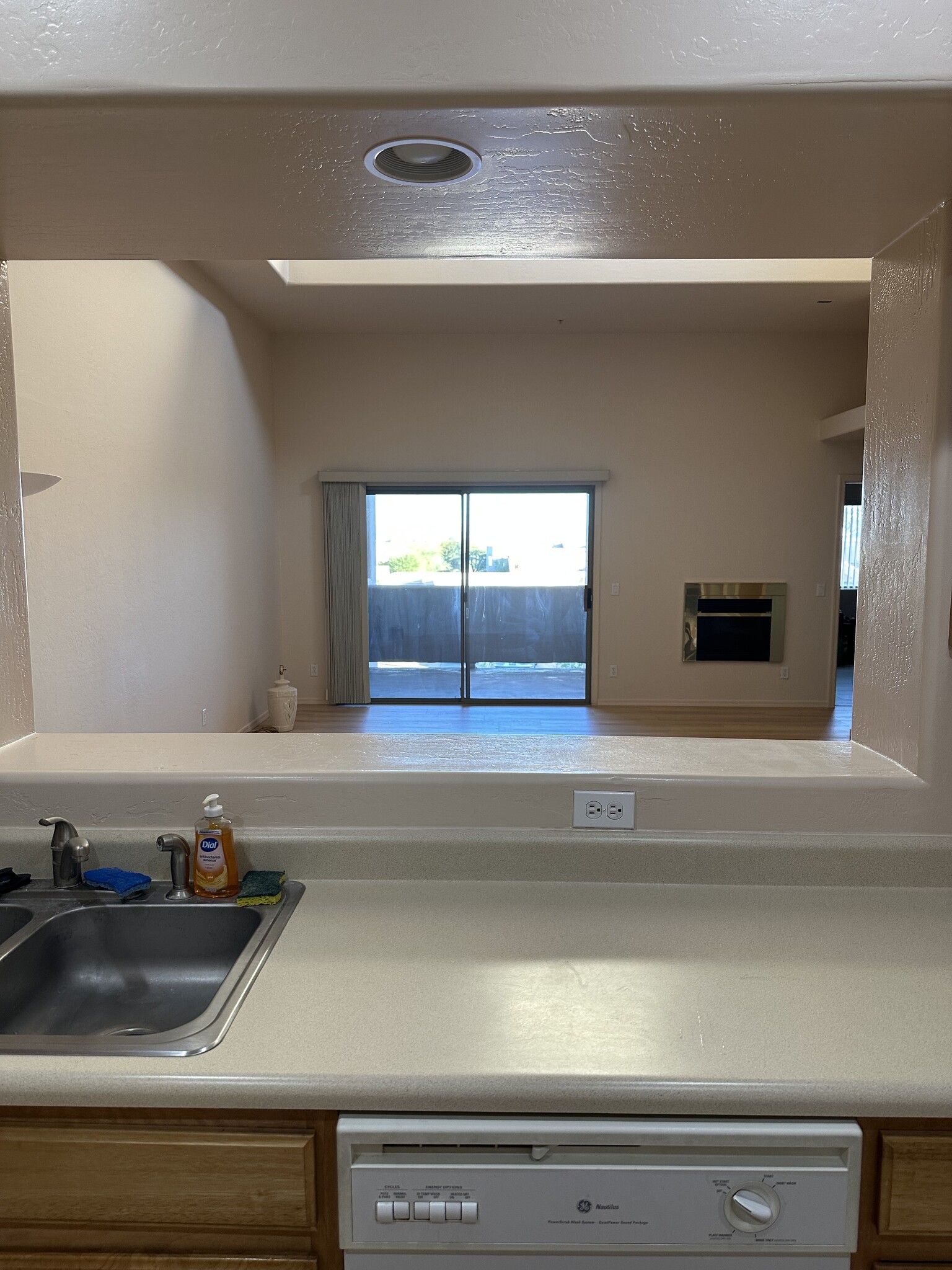 Building Photo - 16626 E Westby Dr