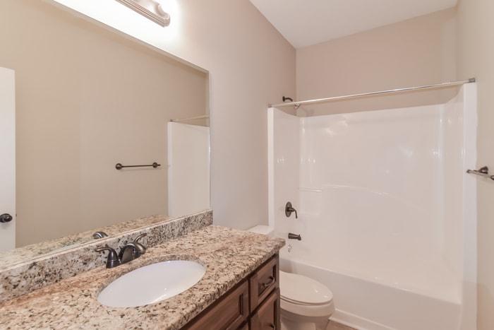 Building Photo - 363 Country Club Dr