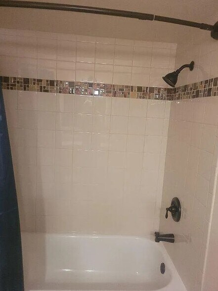 Building Photo - 6107 SW 163rd Pl