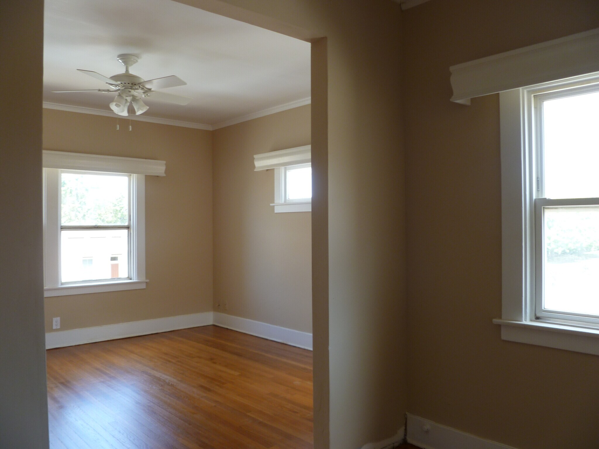 LIVING and Dinning ROOM - 1012 Marin St