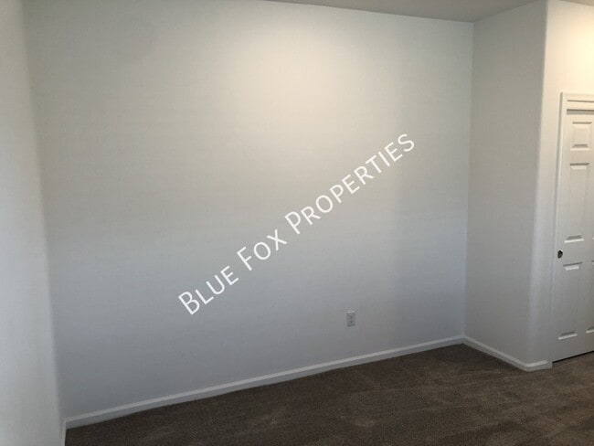 Building Photo - 7349 S Via Casa Bonita