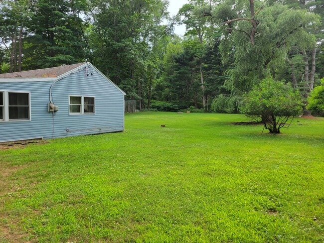 Building Photo - 42 Long Lake Rd