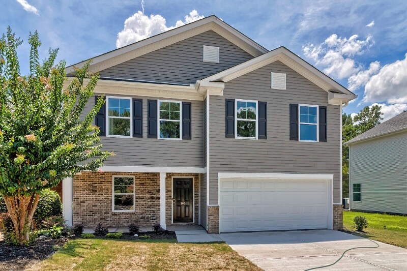 Primary Photo - 212 Long Iron Ct