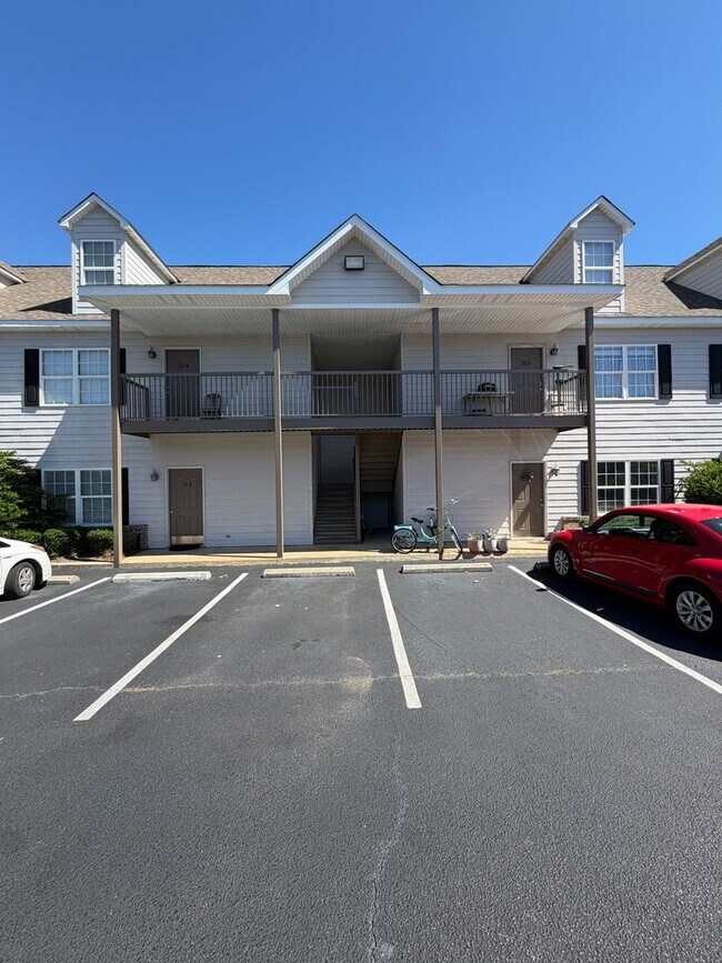 Building Photo - Condominium At Park Place Available This August!