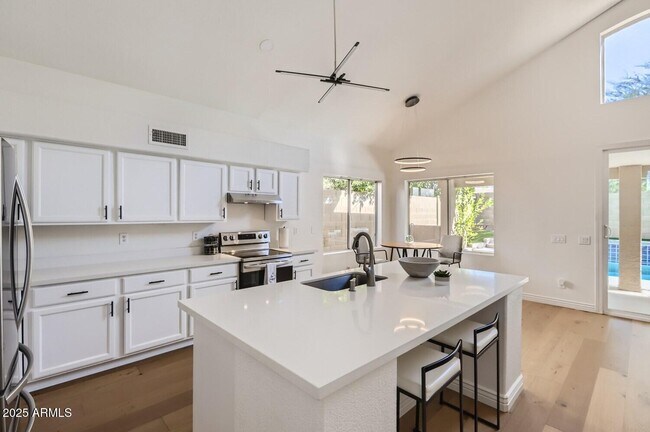 Building Photo - 15089 N 93rd Way