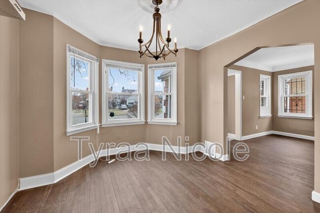 Building Photo - 19750 Mark Twain St