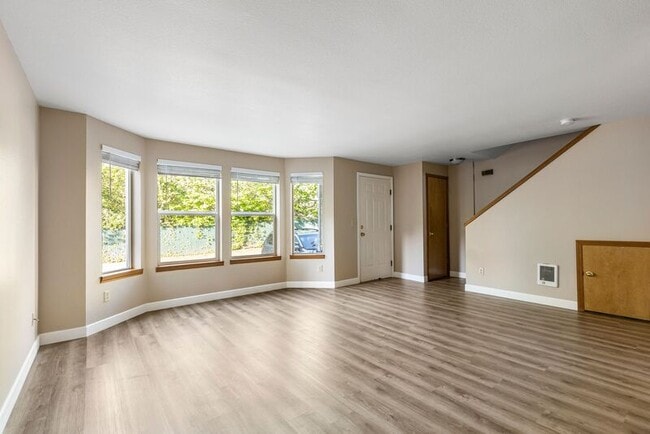 Building Photo - 17450 SE 82nd Dr