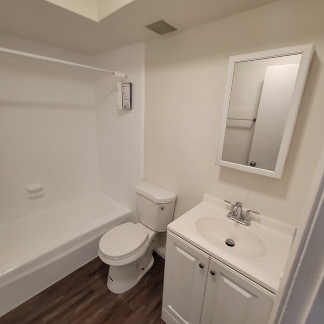 Building Photo - 101 Normandie Ave