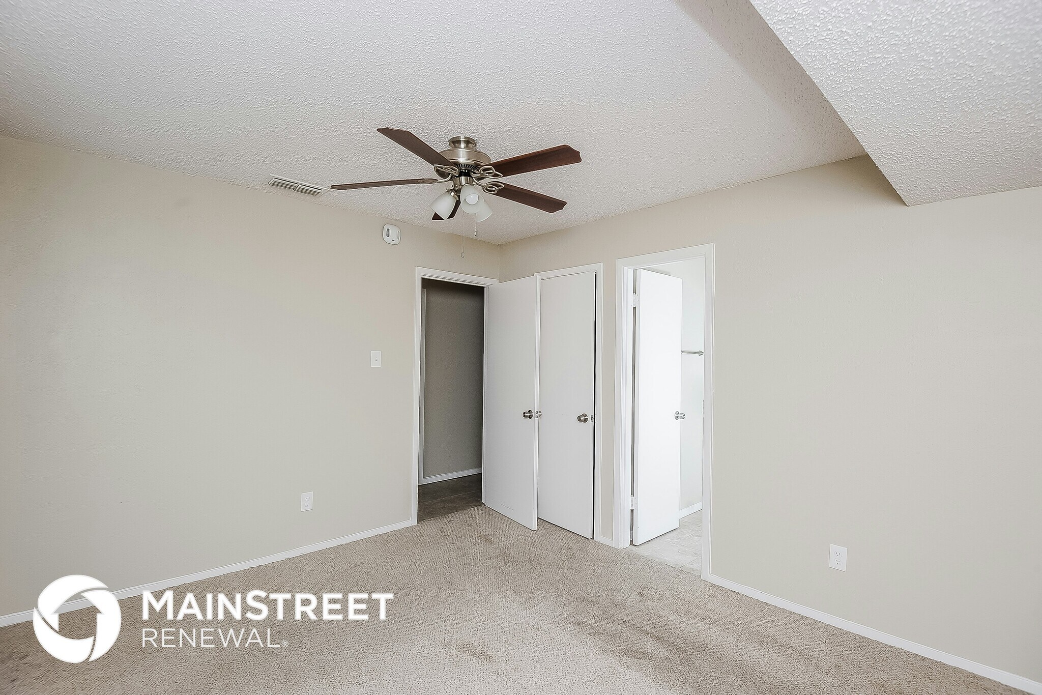 Building Photo - 1006 Bunn Dr