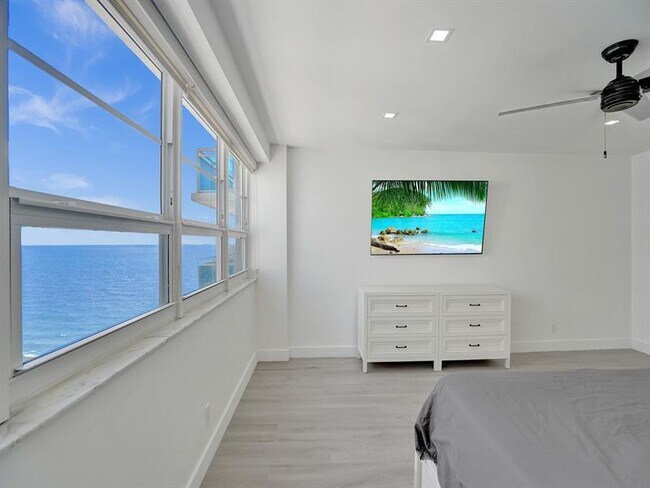 Building Photo - 3430 Galt Ocean Dr