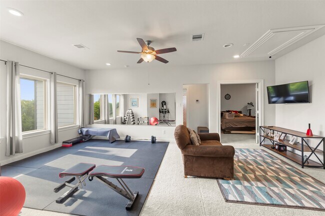 Building Photo - 1939 Shallow Canyon Ln